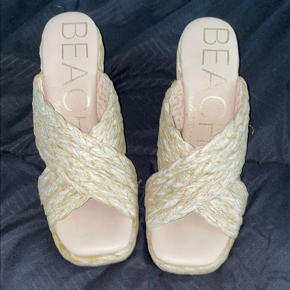 Beach Women's Tan Woven Wedges